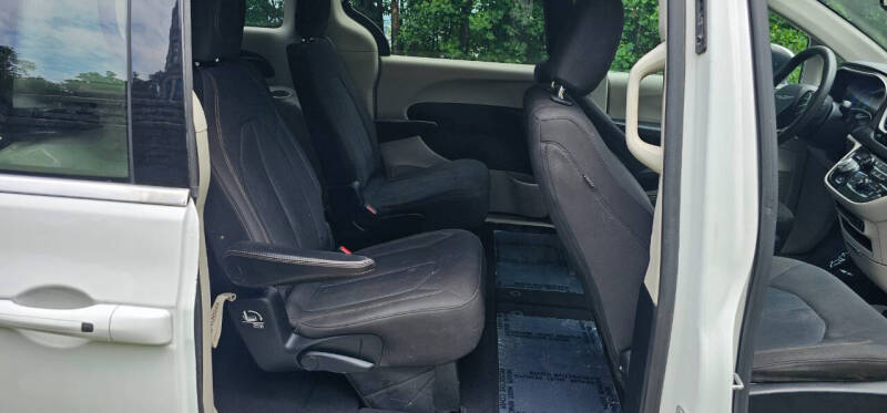 2017 Chrysler Pacifica Touring