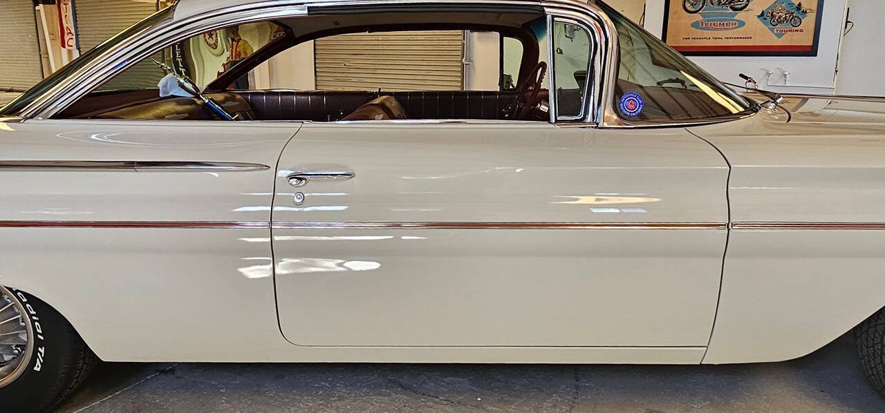 1960 Pontiac Ventura 39