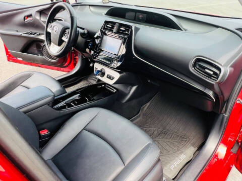 2017 Toyota Prius Four Touring