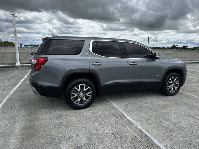 2022 GMC Acadia SLE