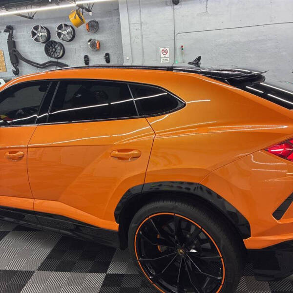 2021 Lamborghini Urus