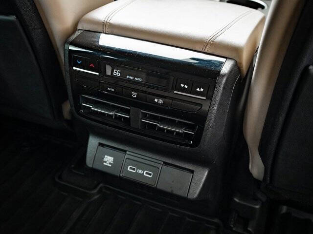 2023 Acura MDX w/Tech