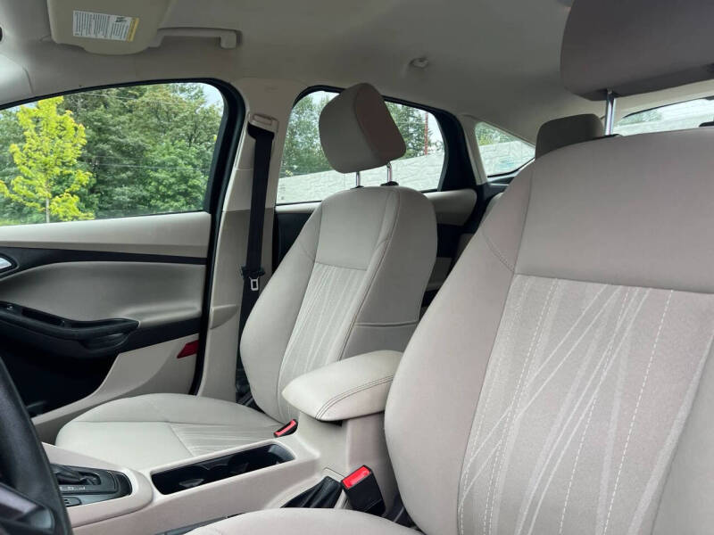 2015 Ford Focus SE