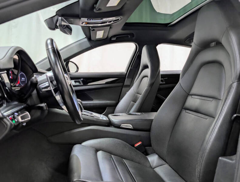 2020 Porsche Panamera