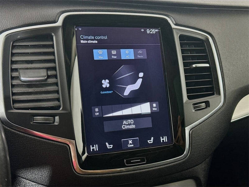 2016 Volvo XC90 T5 Momentum