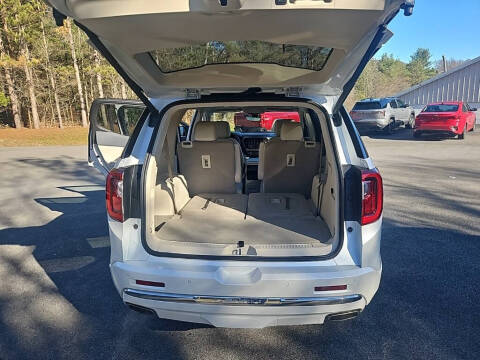 2023 GMC Acadia Denali