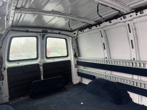 2019 Chevrolet Express 2500