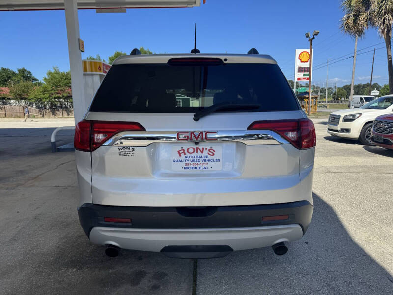 2017 GMC Acadia SLT-1