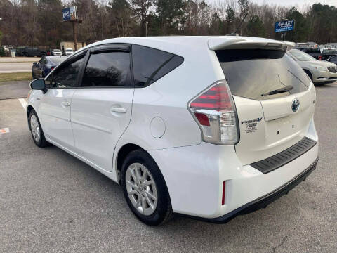 2015 Toyota Prius v Three