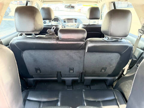 2019 Nissan Pathfinder SL