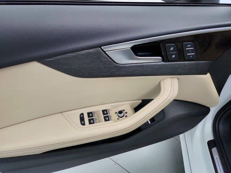 2022 Audi A4 quattro S line Prem Plus 45 TFSI