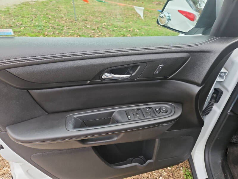 2016 GMC Acadia SLE-2