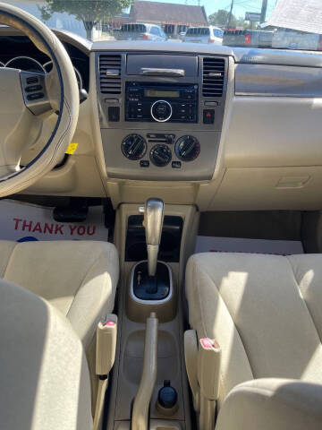2009 Nissan Versa 1.8 S
