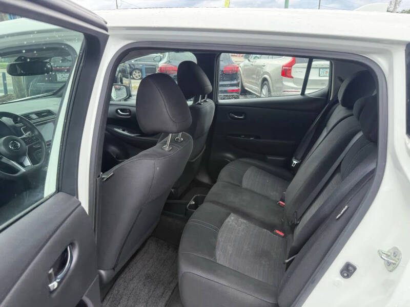 2022 Nissan LEAF SV PLUS