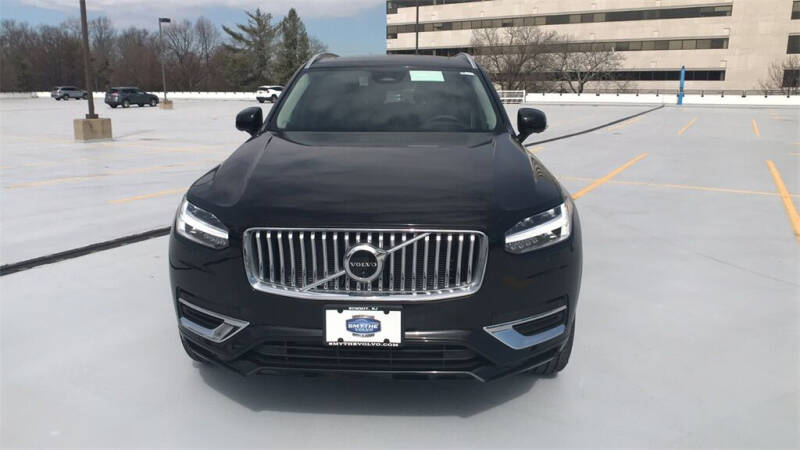 2023 Volvo XC90 Recharge T8 Ultimate Bright Theme 7P