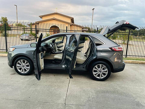 2022 Ford Edge Titanium