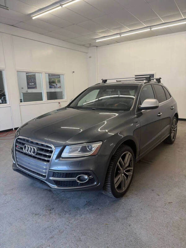 2015 Audi SQ5 Premium Plus's photo