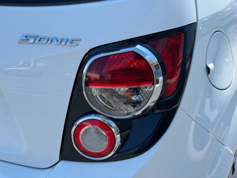 2016 Chevrolet Sonic LS Auto