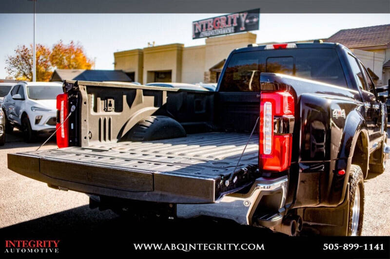 2023 Ford F-350 Super Duty Lariat