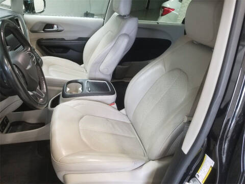 2021 Chrysler Pacifica Touring L