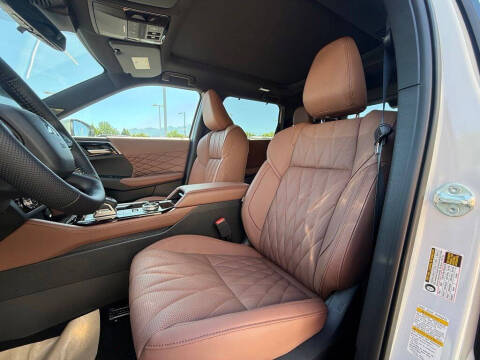 2026 Mitsubishi Outlander PHEV SEL