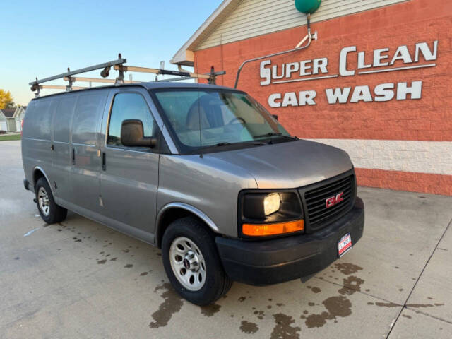 2009 GMC Savana for sale at Illinois Auto Wholesalers in Tolono, IL