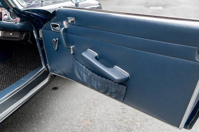 1971 Mercedes-Benz 280-Class 27