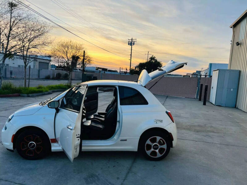 2015 FIAT 500e