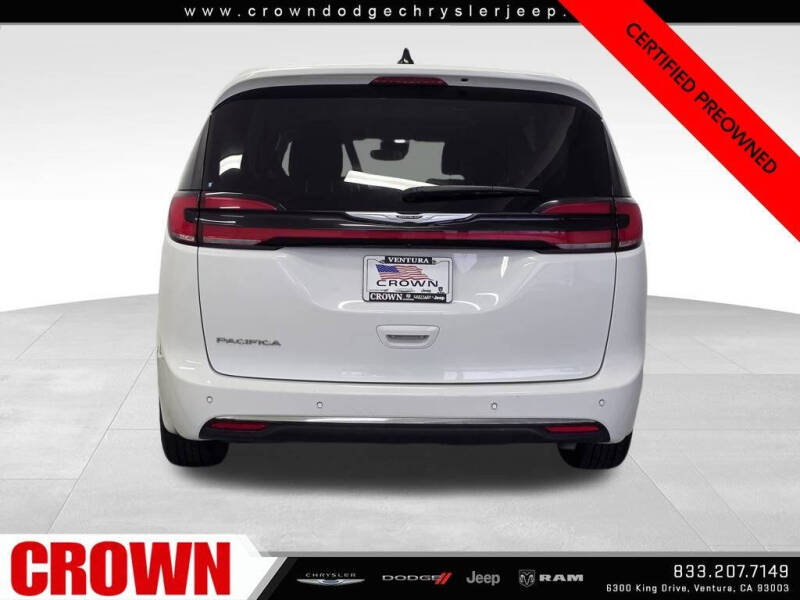 2024 Chrysler Pacifica Touring L