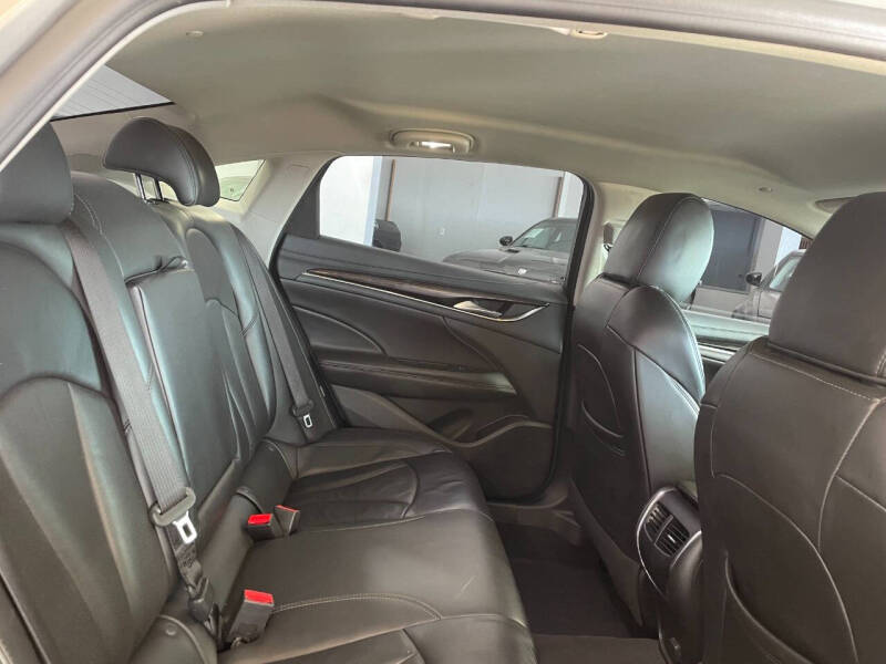 2017 Buick LaCrosse Essence