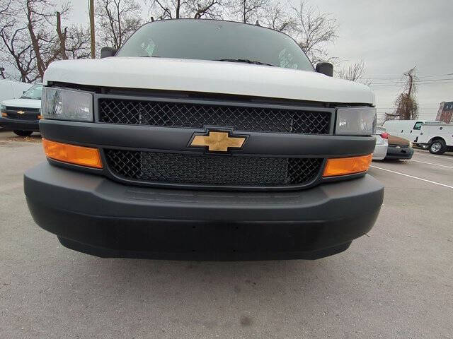 2025 Chevrolet Express 2500
