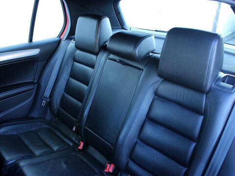 2013 Volkswagen Golf R 4Motion