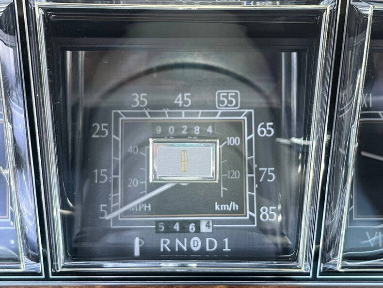 1984 Lincoln Town Car