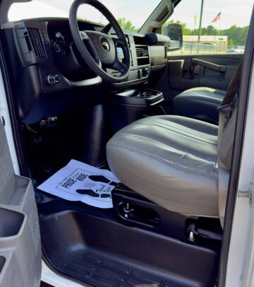 2017 Chevrolet Express 2500