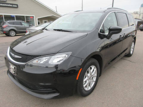 2021 Chrysler Voyager for sale at Dam Auto Sales in Sioux City IA