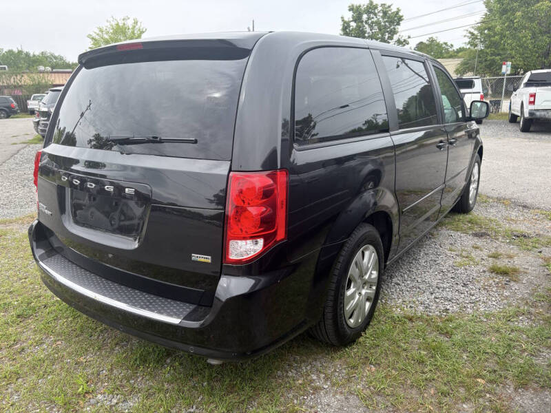 2017 Dodge Grand Caravan SE