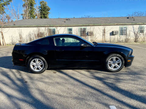 2014 Ford Mustang V6