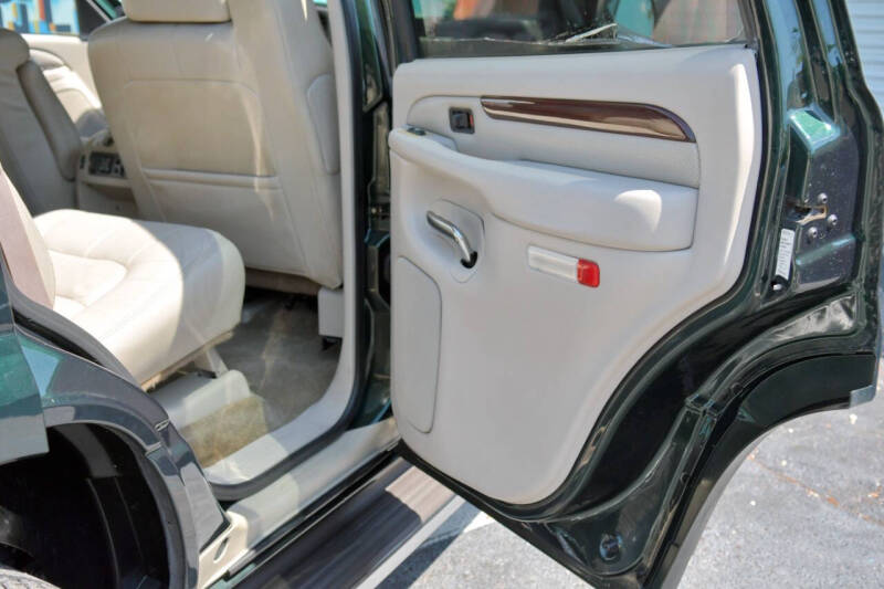 2002 Cadillac Escalade