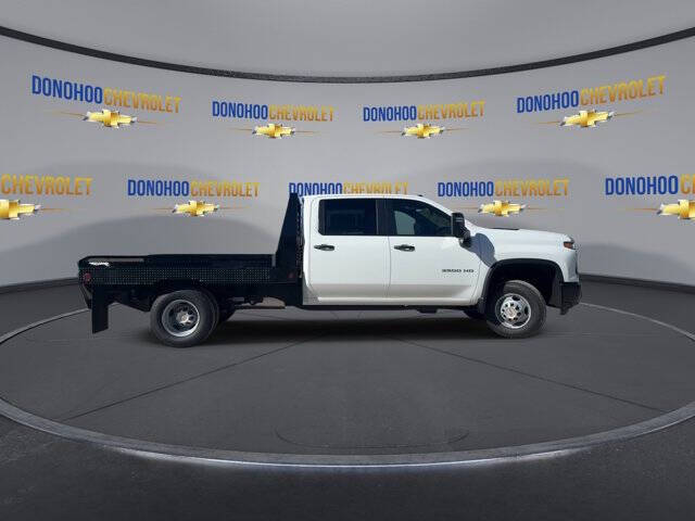 2026 Chevrolet Silverado 3500HD CC Work Truck