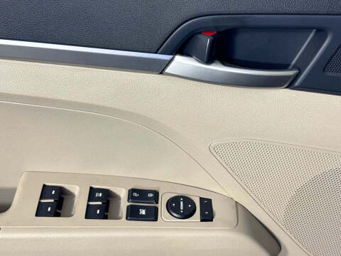 2020 Hyundai Elantra