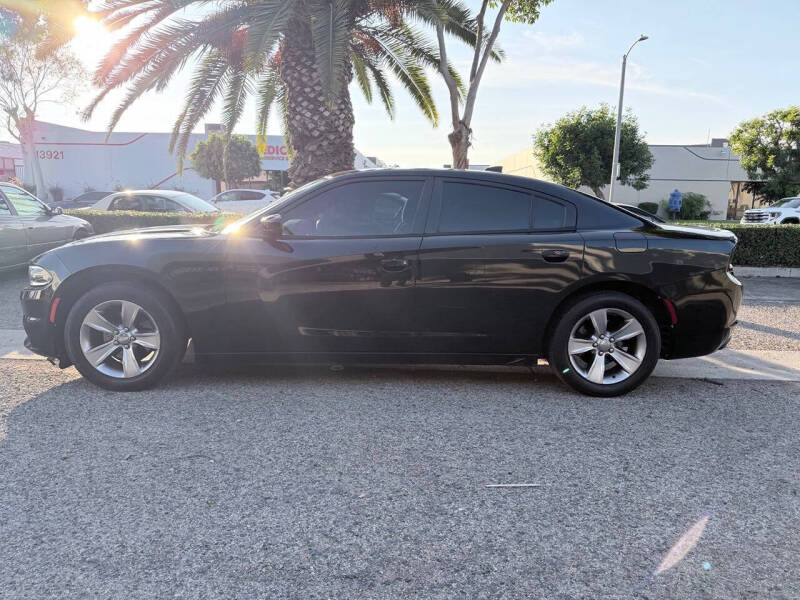 2016 Dodge Charger SXT