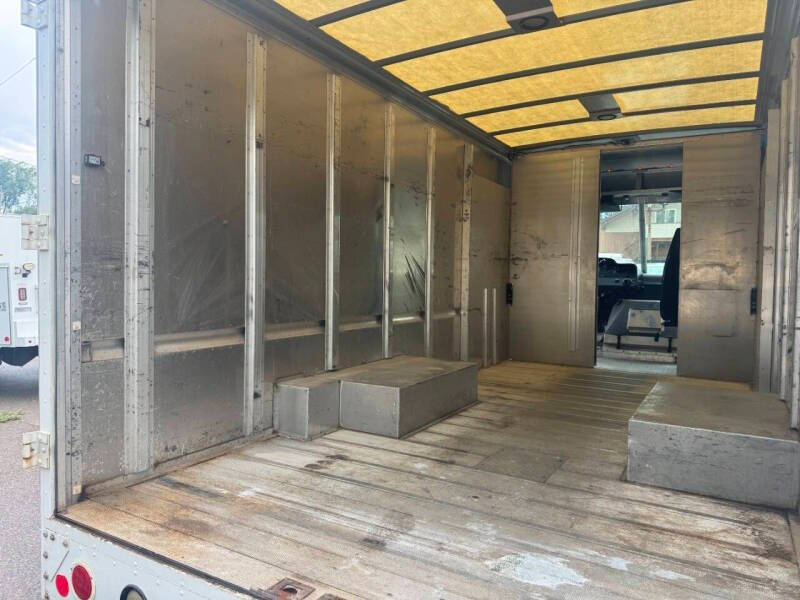 2013 Ford E-Series E-350 SD