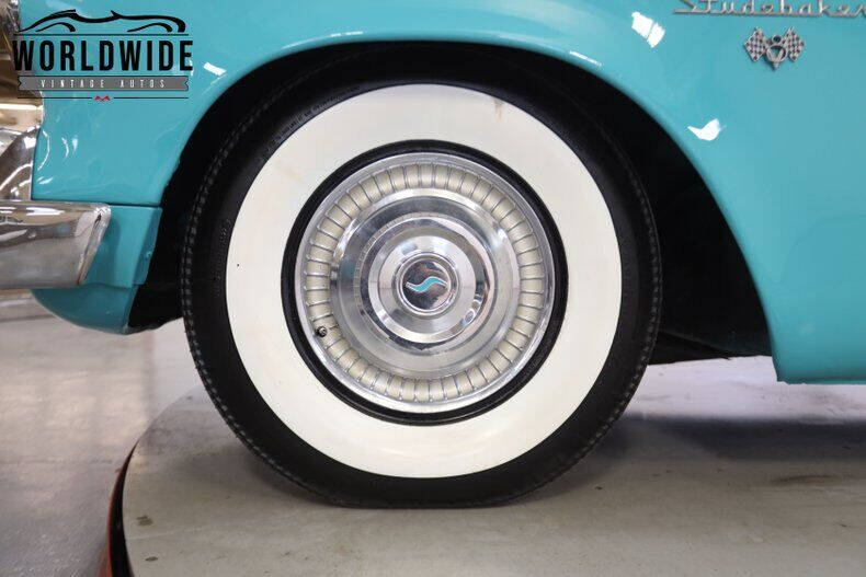 1957 Studebaker Silver Hawk