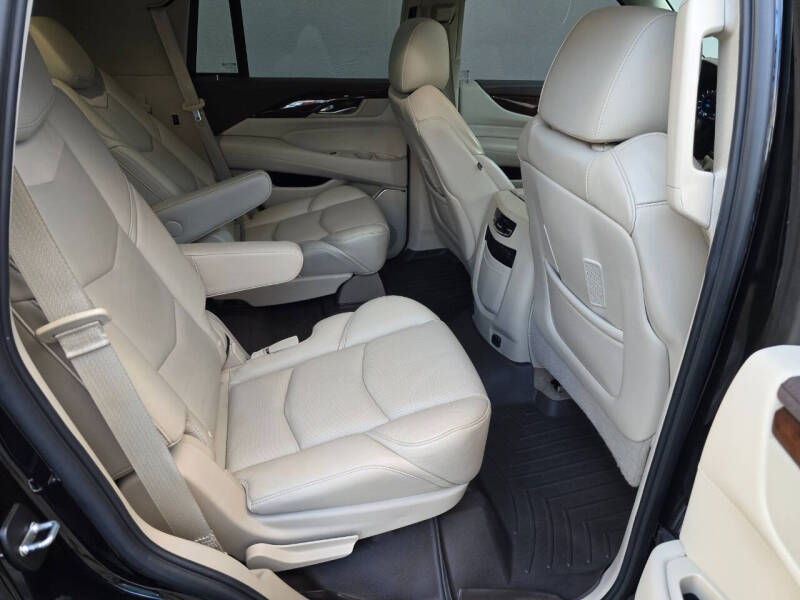 2017 Cadillac Escalade Premium Luxury