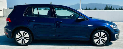 2017 Volkswagen e-Golf SE