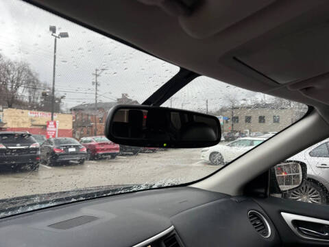 2020 Nissan Pathfinder SL