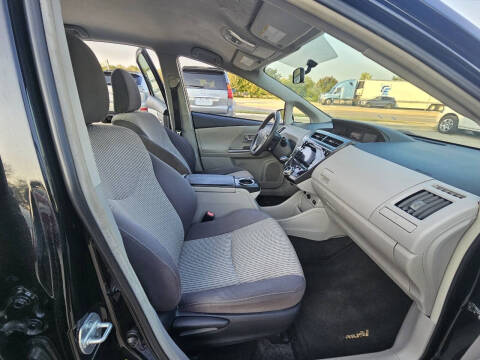 2017 Toyota Prius v Three