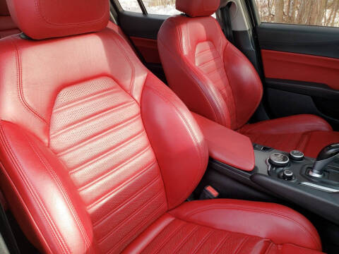 2017 Alfa Romeo Giulia Ti