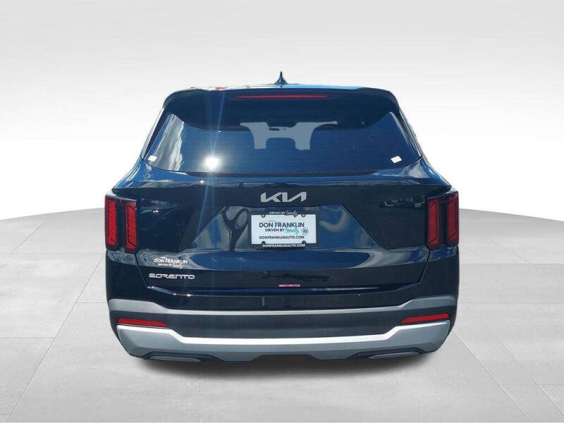 2026 Kia Sorento LX