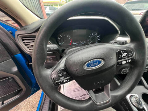 2020 Ford Escape SE